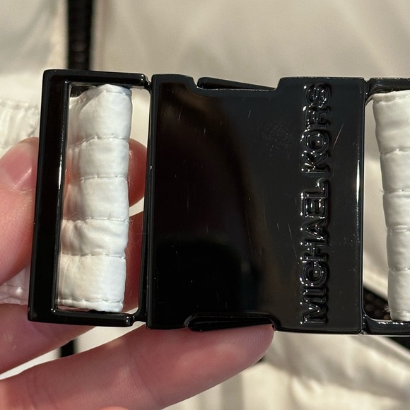 Micheal Micheal Kors faux fur white puffer quilted nylon coat w/belt plus scarf - Picture 4 of 11